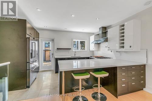 27 Chisholm Avenue, Toronto, ON - Indoor Photo Showing Kitchen With Upgraded Kitchen