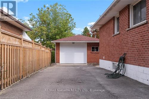 131 Manning Avenue, Hamilton, ON - Outdoor With Exterior