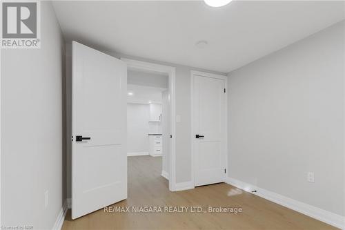 131 Manning Avenue, Hamilton, ON - Indoor Photo Showing Other Room