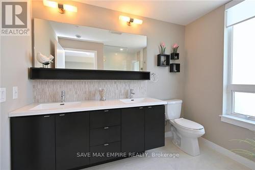 504 - 10 Esplanade Lane, Grimsby, ON - Indoor Photo Showing Bathroom