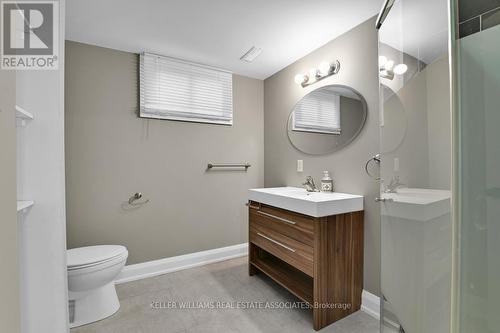 2314 Ridgecrest Place, Ottawa, ON - Indoor Photo Showing Bathroom