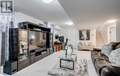 75 Farmington Crescent, Belleville, ON - Indoor Photo Showing Living Room