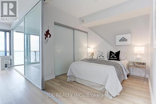 809 - 390 Cherry Street, Toronto, ON - Indoor Photo Showing Bedroom