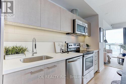 809 - 390 Cherry Street, Toronto, ON - Indoor Photo Showing Kitchen