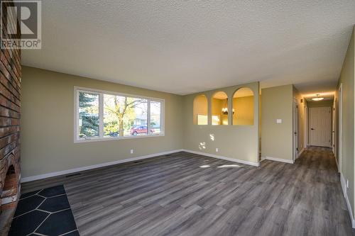 120 Parker Drive, Prince George, BC - Indoor Photo Showing Other Room