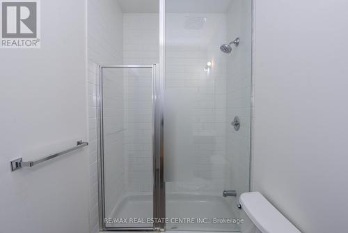 2202 - 365 Prince Of Wales Drive, Mississauga, ON - Indoor Photo Showing Bathroom