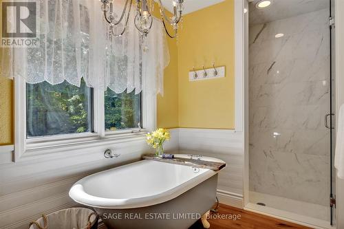 465 County Road 24, Kawartha Lakes, ON - Indoor Photo Showing Bathroom