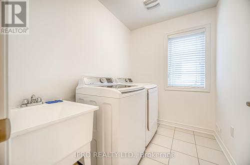 57 Michaelis Street, New Tecumseth, ON - Indoor Photo Showing Laundry Room