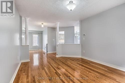 16 Hirst Avenue, Georgina, ON - Indoor Photo Showing Other Room