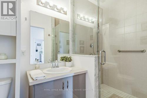 627 - 125 Shoreview Place, Hamilton, ON - Indoor Photo Showing Bathroom