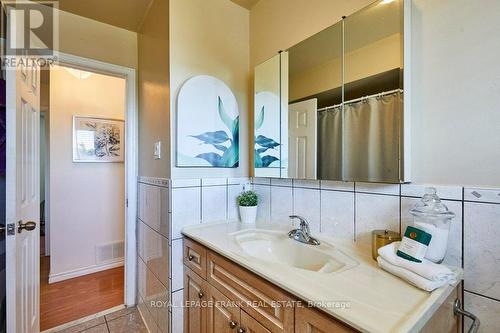 759 Northwood Drive, Cobourg, ON - Indoor Photo Showing Bathroom