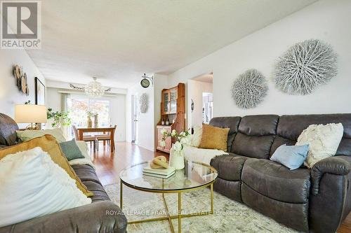 759 Northwood Drive, Cobourg, ON - Indoor Photo Showing Living Room