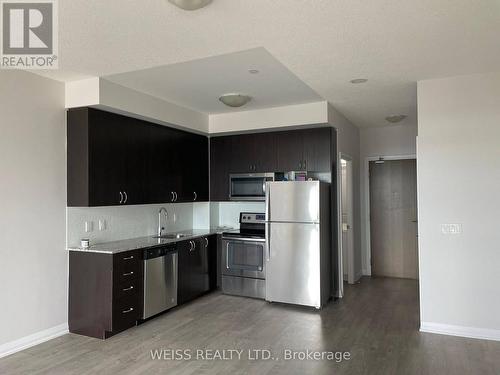 808 - 9560 Markham Road, Markham, ON - Indoor Photo Showing Kitchen