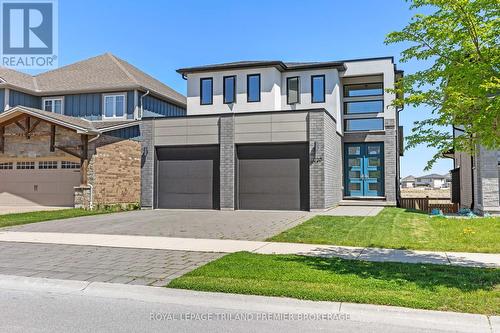 2020 Wateroak Drive, London, ON - Outdoor With Facade