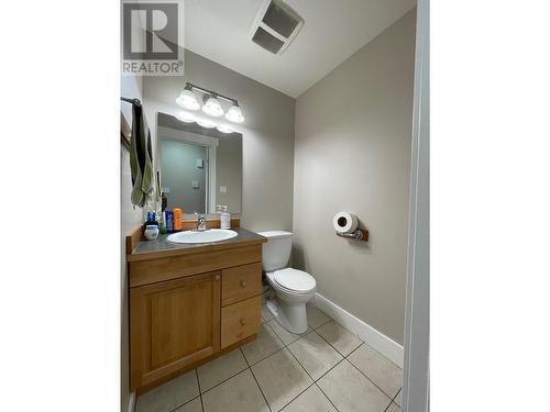 5008 46 Street, Fort Nelson, BC - Indoor Photo Showing Bathroom