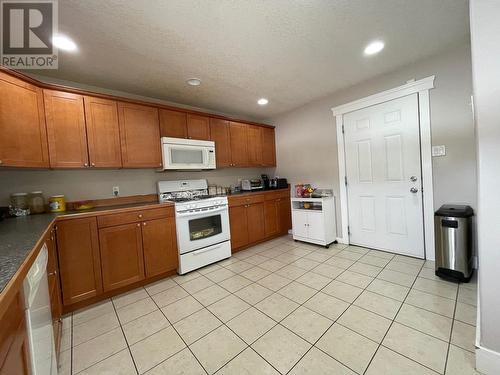 5008 46 Street, Fort Nelson, BC - Indoor Photo Showing Kitchen