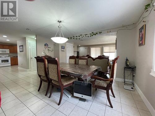 5008 46 Street, Fort Nelson, BC - Indoor Photo Showing Dining Room