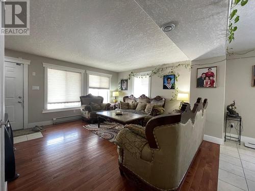 5008 46 Street, Fort Nelson, BC - Indoor Photo Showing Living Room