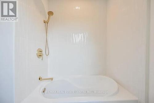 3271 Corry Crescent, Niagara Falls, ON -  Photo Showing Bathroom