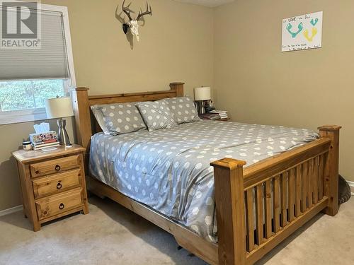 2611 Alpine Drive, Elkford, BC - Indoor Photo Showing Bedroom