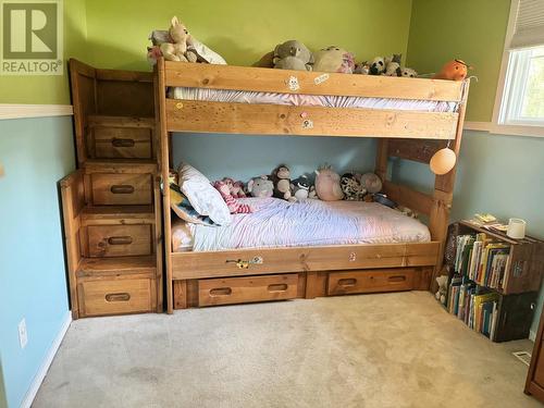 2611 Alpine Drive, Elkford, BC - Indoor Photo Showing Bedroom