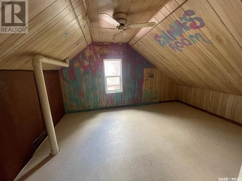 218 3Rd Avenue W, Kindersley, SK - Indoor Photo Showing Other Room