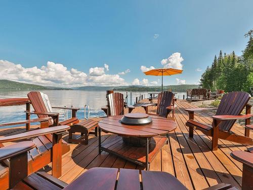 Terrasse - 11 Ch. Coutu, Saint-Donat, QC - Outdoor