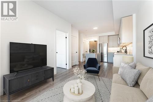 3120 Regional Road 56 Unit# 129, Binbrook, ON - Indoor Photo Showing Living Room