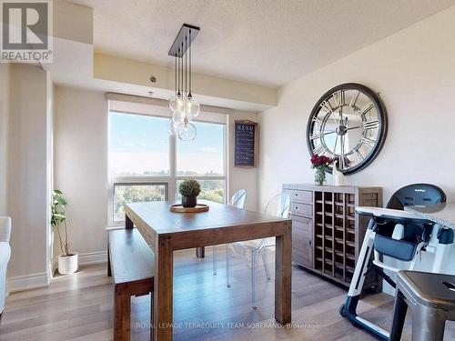 707 - 760 Sheppard Avenue W, Toronto, ON - Indoor Photo Showing Dining Room