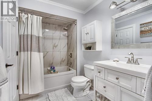 75 Holland River Boulevard, East Gwillimbury, ON - Indoor Photo Showing Bathroom