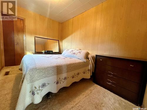 308 Main Street, Hodgeville, SK - Indoor Photo Showing Bedroom