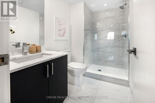 23 - 1455 O'Connor Drive, Toronto, ON - Indoor Photo Showing Bathroom