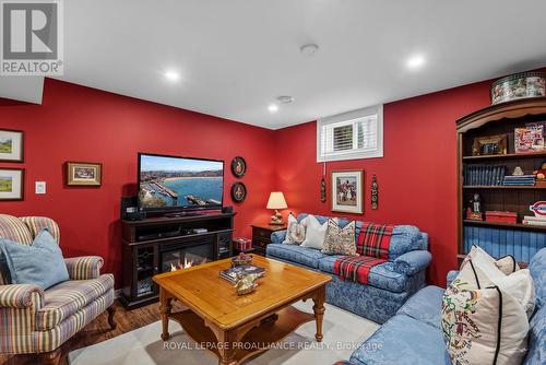 911 Caddy Drive, Cobourg, ON - Indoor Photo Showing Living Room