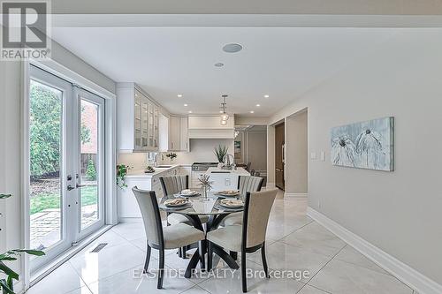 11 Gatcombe Circle, Richmond Hill, ON - Indoor Photo Showing Dining Room