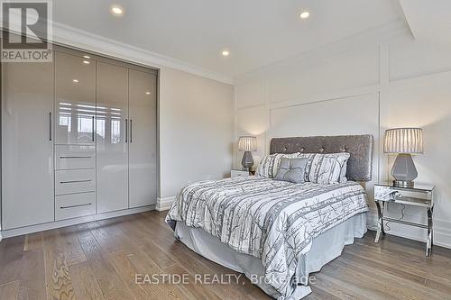 11 Gatcombe Circle, Richmond Hill, ON - Indoor Photo Showing Bedroom