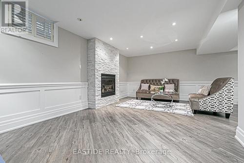 11 Gatcombe Circle, Richmond Hill, ON - Indoor With Fireplace