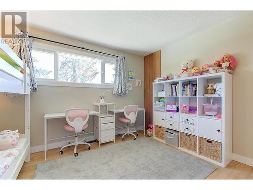 3275 Mciver Road, West Kelowna, BC - Indoor Photo Showing Bedroom