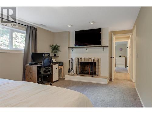 3275 Mciver Road, West Kelowna, BC - Indoor With Fireplace