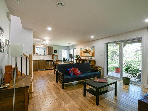 Vue d'ensemble - 337  - 339 Rue Martinet, Sainte-Adèle, QC - Indoor Photo Showing Living Room