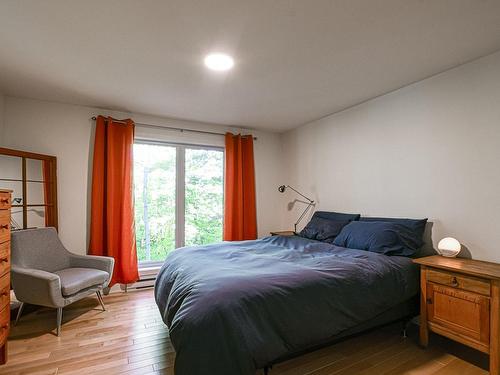 Chambre Ã Â coucher - 337  - 339 Rue Martinet, Sainte-Adèle, QC - Indoor Photo Showing Bedroom