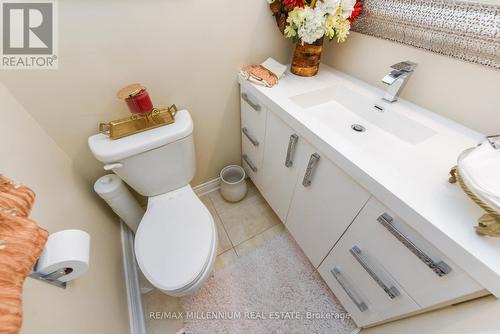 7 Muskoka Street E, Brampton, ON - Indoor Photo Showing Bathroom