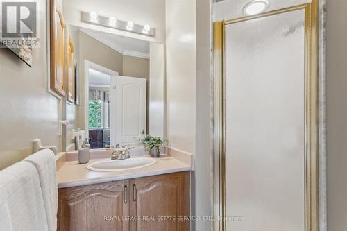 391 March Crescent, Oakville, ON - Indoor Photo Showing Bathroom