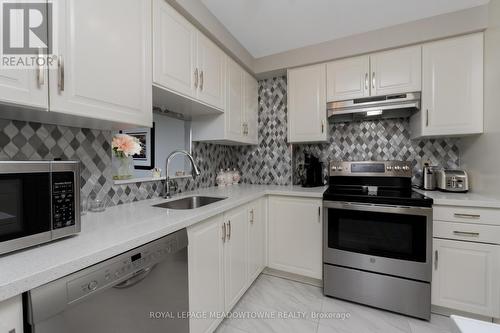 606 - 6500 Montevideo Road, Mississauga, ON - Indoor Photo Showing Kitchen