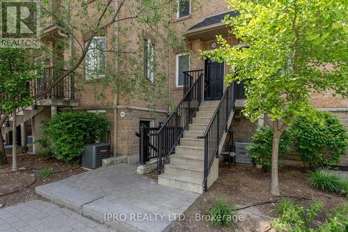 204 - 1530 Weston Road, Toronto, ON - Outdoor