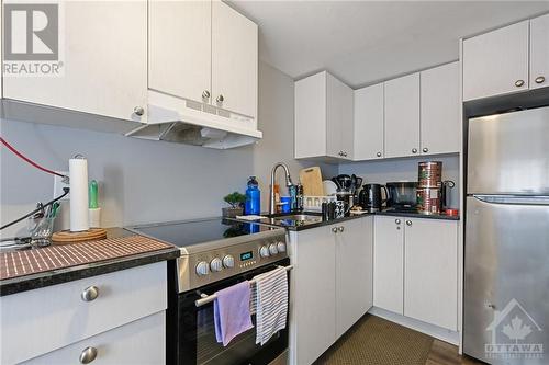 295-297 St Patrick Street, Ottawa, ON - Indoor Photo Showing Kitchen