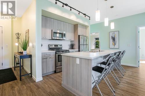 935 Academy Way Unit# 226, Kelowna, BC - Indoor Photo Showing Kitchen With Upgraded Kitchen