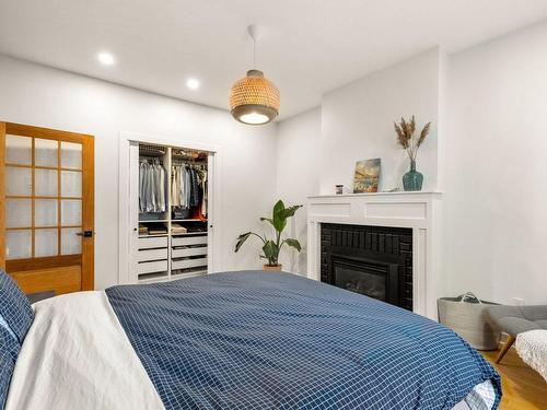 Master bedroom - 4435 Av. Wilson, Montréal (Côte-Des-Neiges/Notre-Dame-De-Grâce), QC - Indoor Photo Showing Bedroom