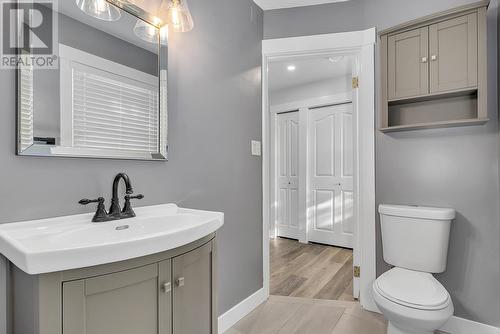 3154 Smith Creek Road, West Kelowna, BC - Indoor Photo Showing Bathroom