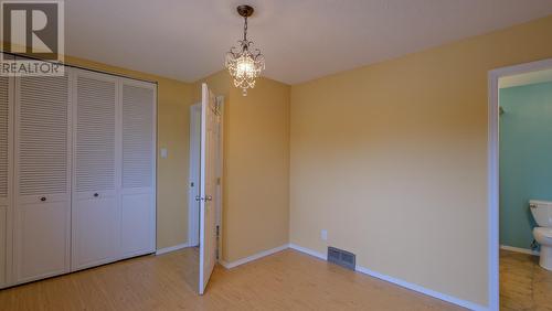 10713 Julia Street, Summerland, BC - Indoor Photo Showing Other Room