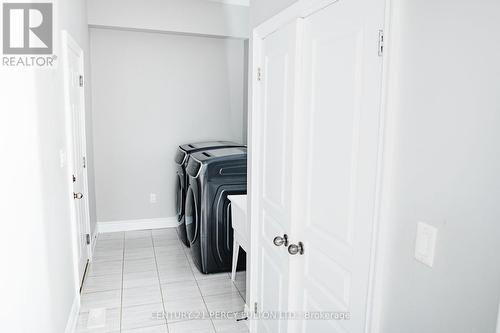 31 Bruce Cameron Drive, Clarington, ON - Indoor Photo Showing Laundry Room